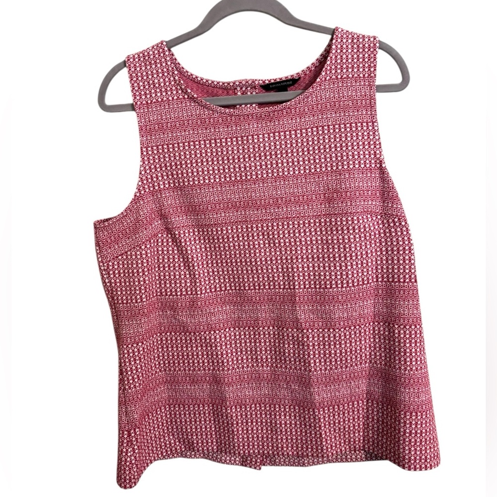 Banana Republic‎ Red Sleeveless Button Back Top Large
